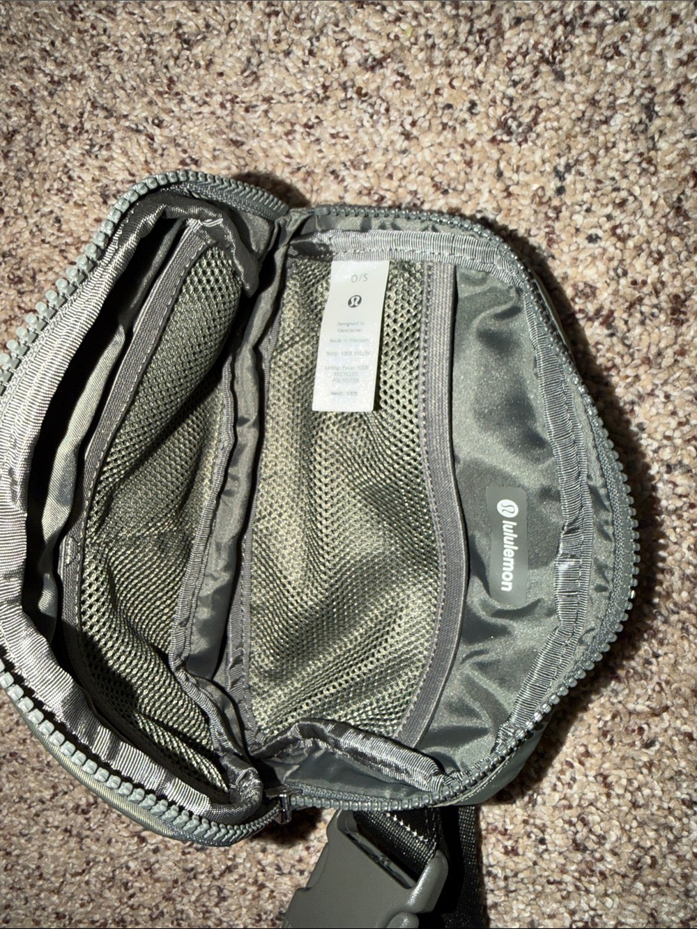 lululemon athletica Olive Green Belt bag - Picture 3 of 3